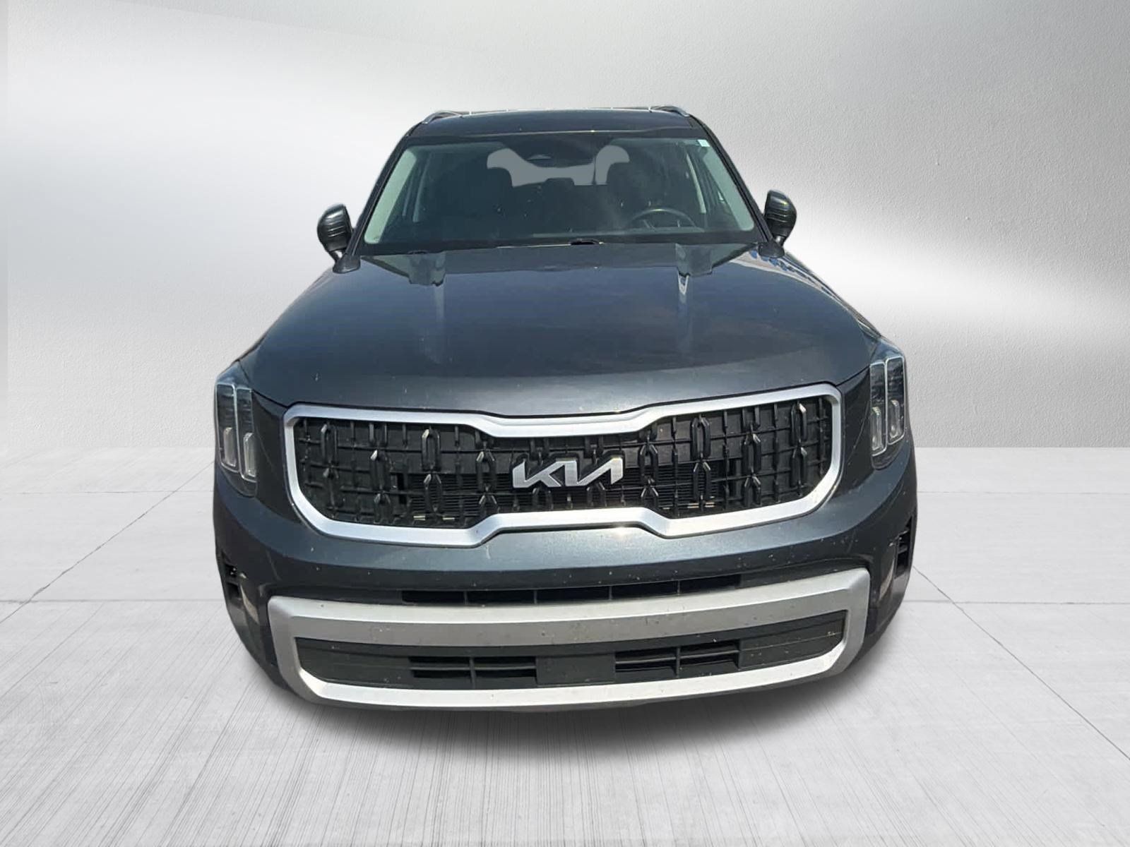 Used 2024 Kia Telluride EX AWD/4WD image 2