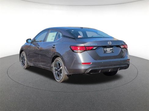 New 2025 Nissan Sentra SV image 7