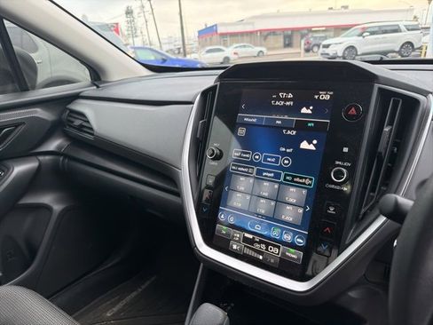 Used 2024 Subaru Crosstrek 2.0i Premium image 9