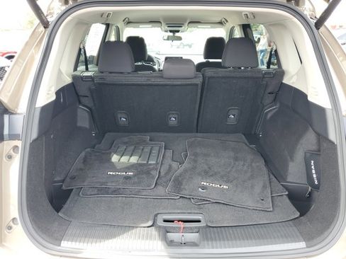 Certified 2025 Nissan Rogue SV AWD/4WD image 28