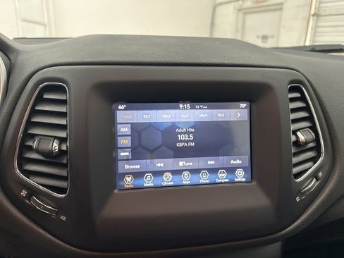 Used 2019 Jeep Compass Sport w/ Tech Group FWD image 15
