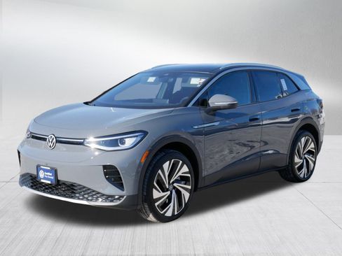 Certified 2025 Volkswagen ID.4 Pro S Plus image 3