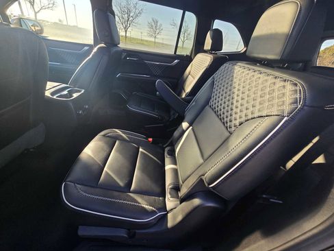 Used 2024 GMC Acadia Denali w/ Super Cruise Package image 21