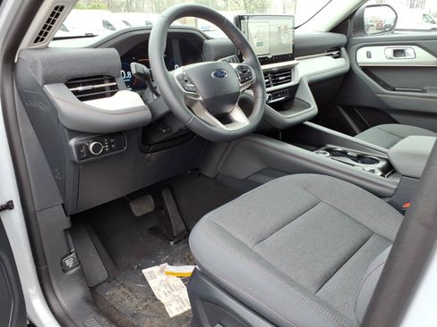 New 2026 Ford Explorer Active AWD/4WD image 13