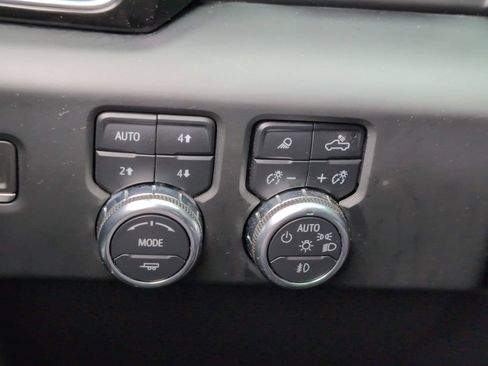 Used 2024 GMC Sierra 1500 Denali w/ Technology Package AWD/4WD image 19