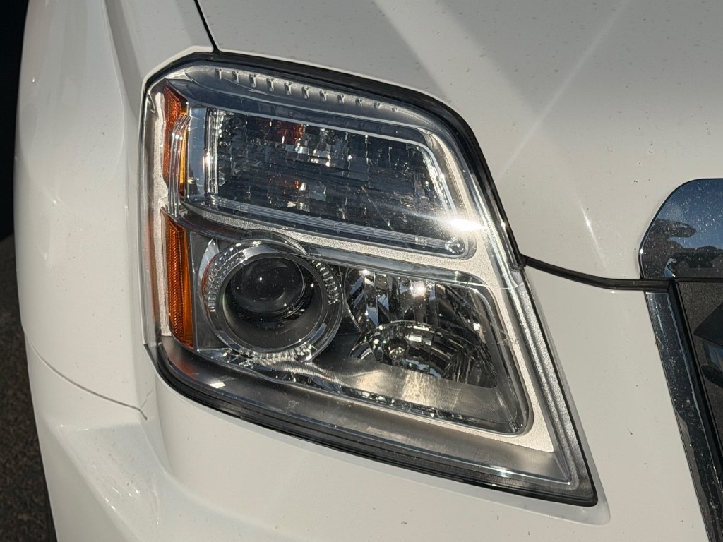 Used 2016 GMC Terrain SLT FWD image 8