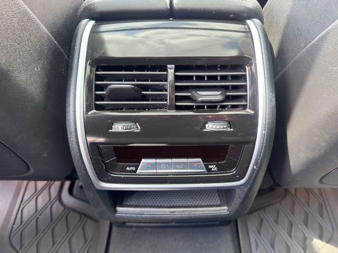 Used 2023 BMW X5 xDrive40i w/ Premium Package AWD/4WD image 33
