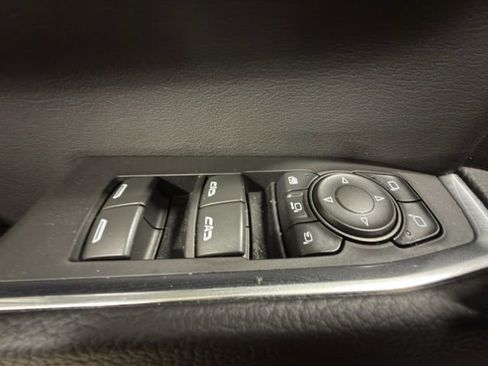 Used 2025 GMC Sierra 2500 Denali w/ Technology Package image 13