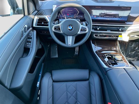 New 2026 BMW X5 sDrive40i w/ M Sport Package image 17