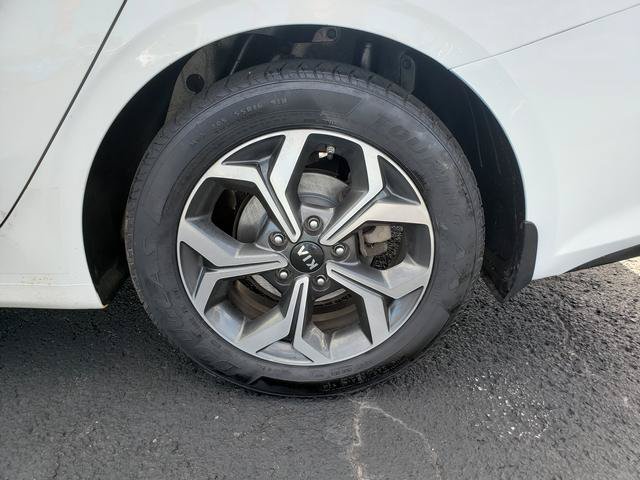Used 2021 Kia Forte LXS FWD image 33