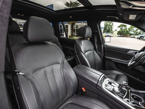 Used 2021 BMW X7 M50i w/ Executive Package AWD/4WD image 36