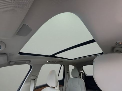 Used 2022 Volvo XC90 T8 Inscription Expression w/ Advanced Package image 22