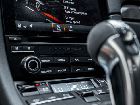 Used 2019 Porsche 911 GT3 RS RWD image 49