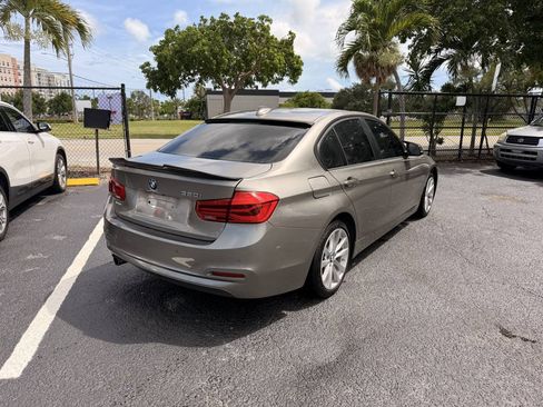 Used 2017 BMW 320i Sedan RWD image 7