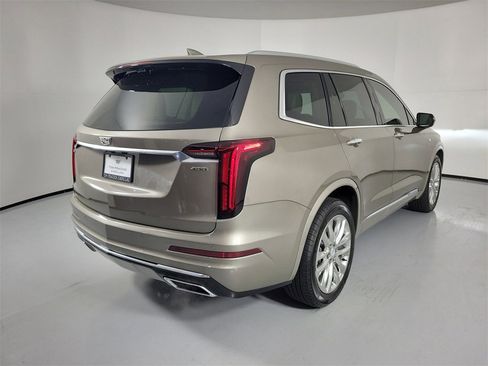 Certified 2023 Cadillac XT6 Premium Luxury w/ Technology Package image 4