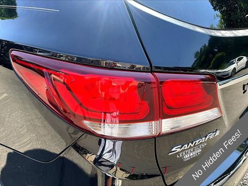 Used 2018 Hyundai Santa Fe Limited AWD/4WD image 29