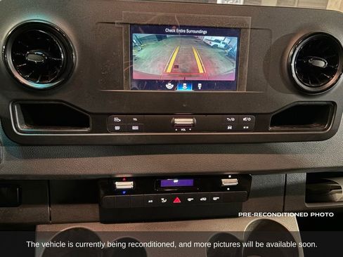 Used 2023 Mercedes-Benz Sprinter 2500 image 15