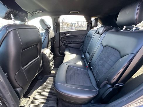 Used 2020 Ford Edge ST-Line w/ Cold Weather Package image 16