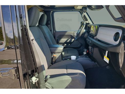 New 2026 Jeep Gladiator Willys AWD/4WD image 27