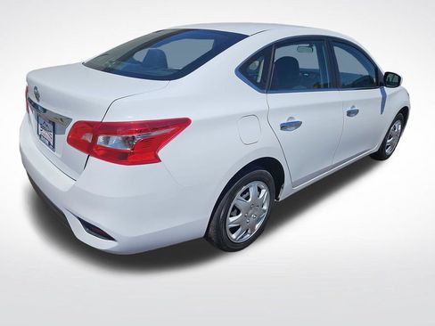 Used 2019 Nissan Sentra S FWD image 5