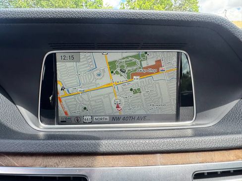 Used 2014 Mercedes-Benz E 350 Sedan image 32