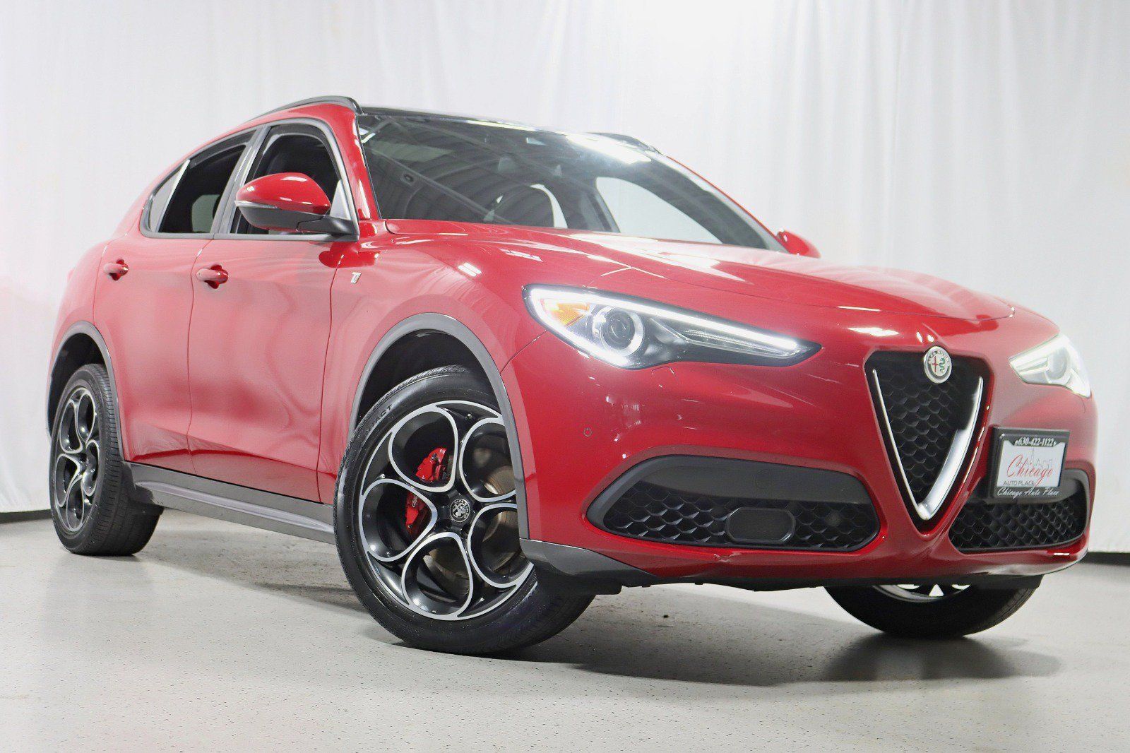 Used 2022 Alfa Romeo Stelvio Ti AWD/4WD image 7