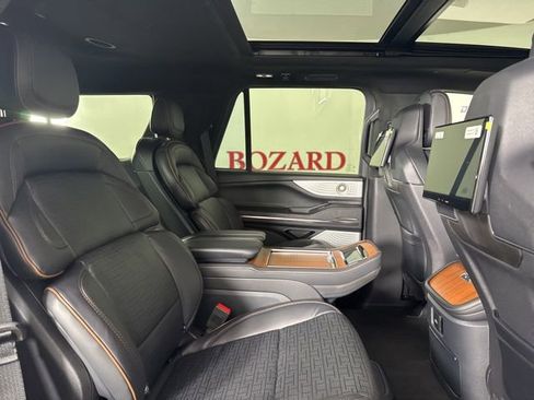 New 2025 Lincoln Navigator Black Label image 24