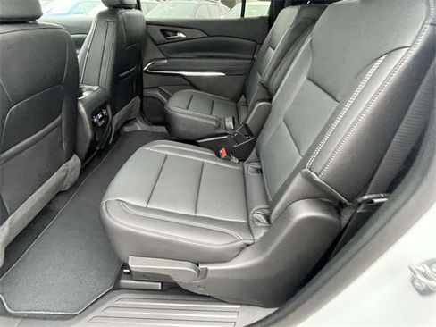 New 2026 Chevrolet Traverse LT w/ Sun and Wheel Package image 10