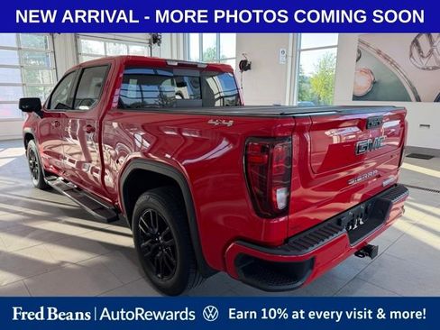 Used 2022 GMC Sierra 1500 Elevation w/ Elevation Premium Package AWD/4WD image 3