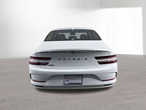 Used 2024 Genesis G80 image 31