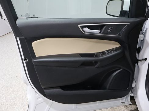 Used 2024 Ford Edge SEL image 13