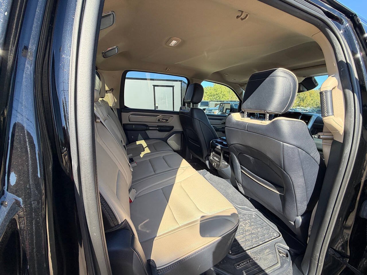Used 2019 RAM 1500 Limited AWD/4WD image 30
