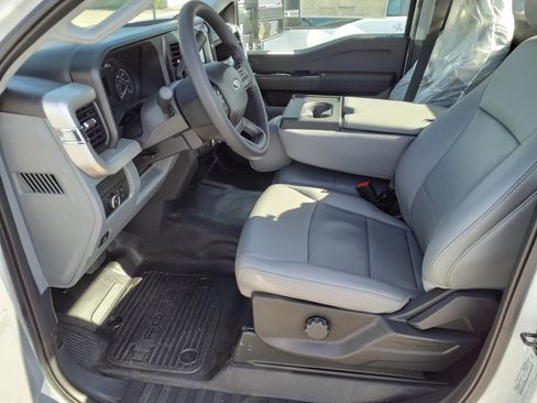 New 2024 Ford F550 4x4 Regular Cab Super Duty image 5
