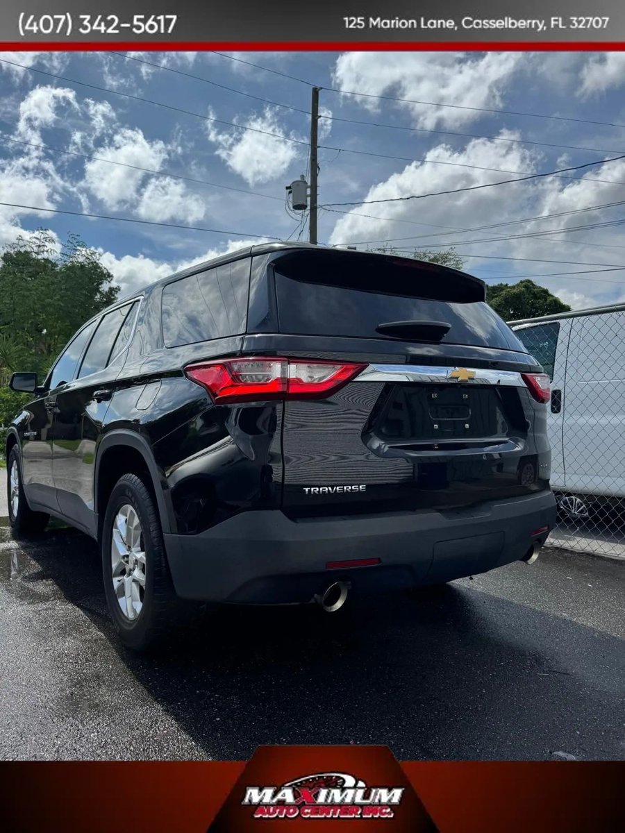 Used 2019 Chevrolet Traverse LS FWD image 4