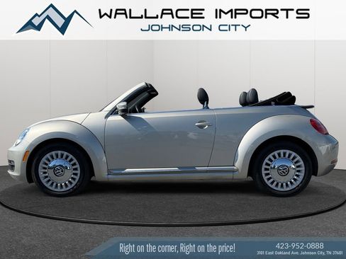 Used 2013 Volkswagen Beetle 2.5 FWD image 2