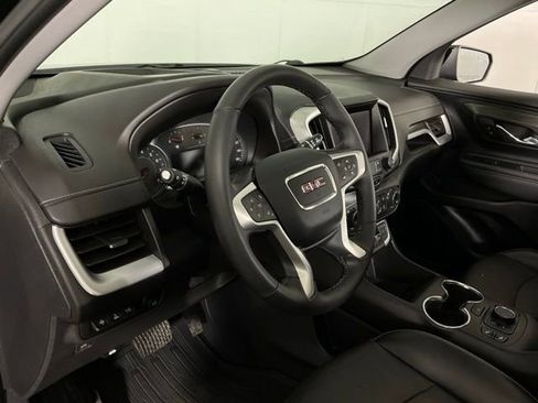 Used 2023 GMC Terrain SLT w/ Tech Package image 18