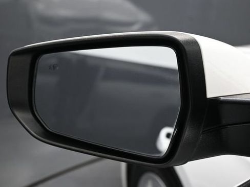 Used 2024 Chevrolet Malibu LS w/ Driver Confidence Package FWD image 4