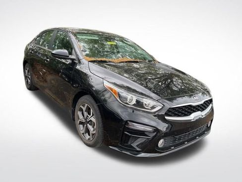 Certified 2021 Kia Forte LXS image 1