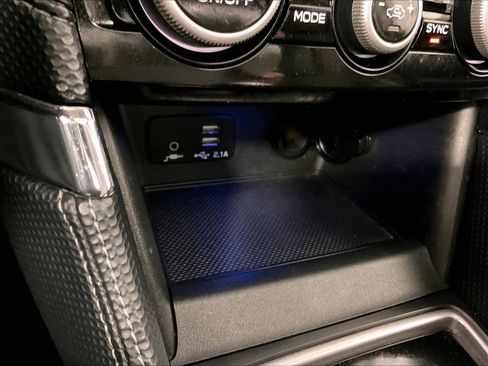 Used 2023 Subaru Forester Touring image 27