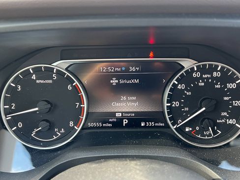 Used 2022 Nissan Rogue SV image 15