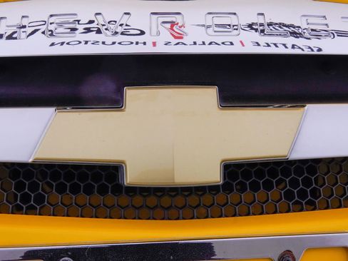 Used 2006 Chevrolet SSR w/ Preferred Equipment Group image 31