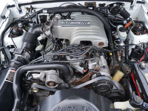 Used 1993 Ford Mustang LX image 75