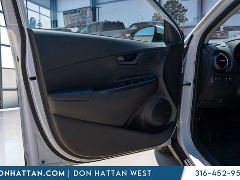 Used 2021 Hyundai Kona SEL Plus FWD image 17