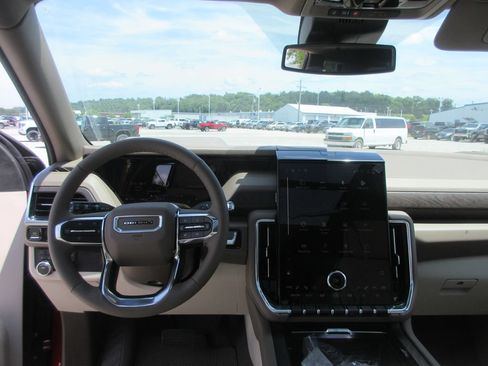 New 2026 GMC Yukon Denali w/ Sun & Power Step Package AWD/4WD image 16