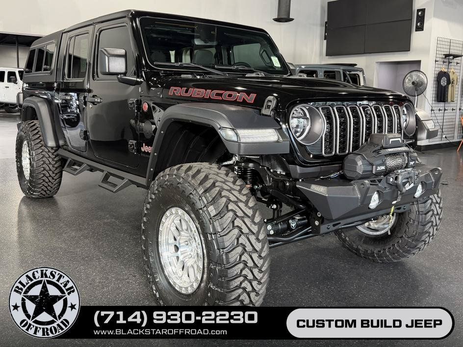 Used 2024 Jeep Gladiator Rubicon w/ Technology Group AWD/4WD image 2