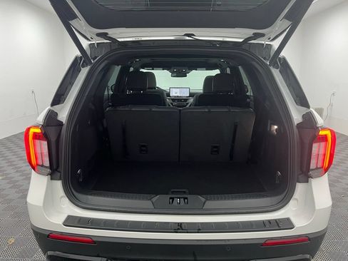 New 2026 Ford Explorer ST-Line w/ ST-Line Street Pack AWD/4WD image 12