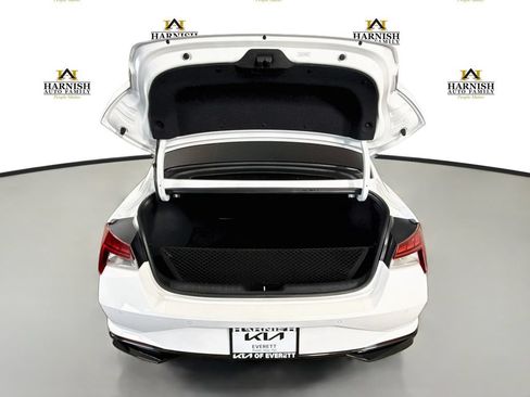 Used 2023 Hyundai Elantra Limited FWD image 30