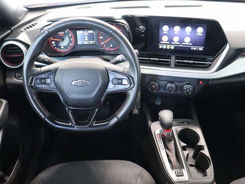 Used 2024 Chevrolet Trax RS w/ Driver Confidence Package FWD image 11