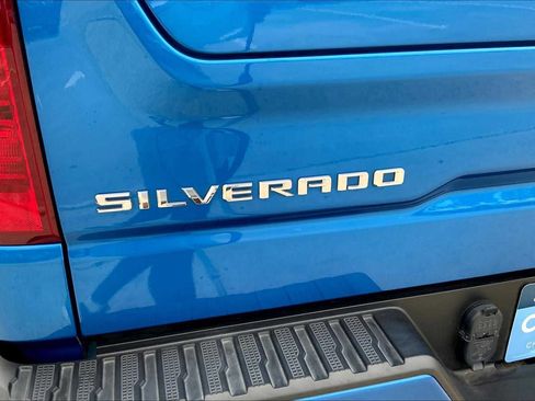 Used 2023 Chevrolet Silverado 1500 Custom AWD/4WD image 63