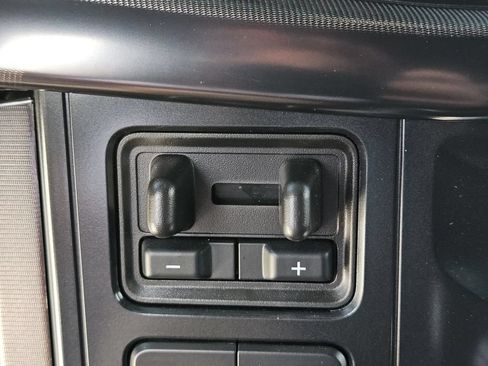 Used 2025 Ford F150 Platinum w/ Equipment Group 702A High AWD/4WD image 31